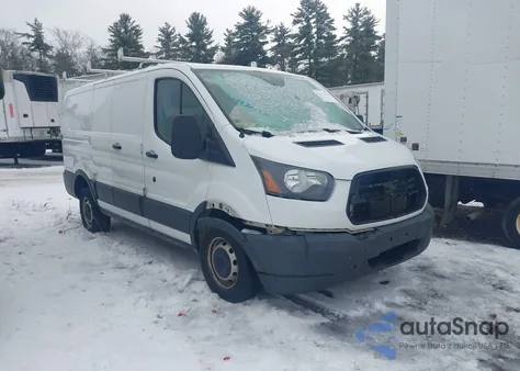 2017 Ford Transit-250 z USA, uszkodzony, nr VIN 1FTYR1ZM4HKA21521
